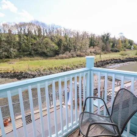 Waterside Holiday home *
